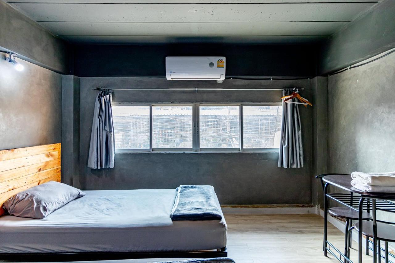 The Beds Ever Hostel (Adults Only) Bangkok Luaran gambar