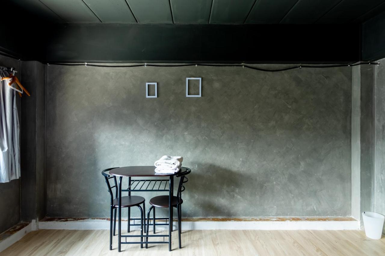 The Beds Ever Hostel (Adults Only) Bangkok Luaran gambar