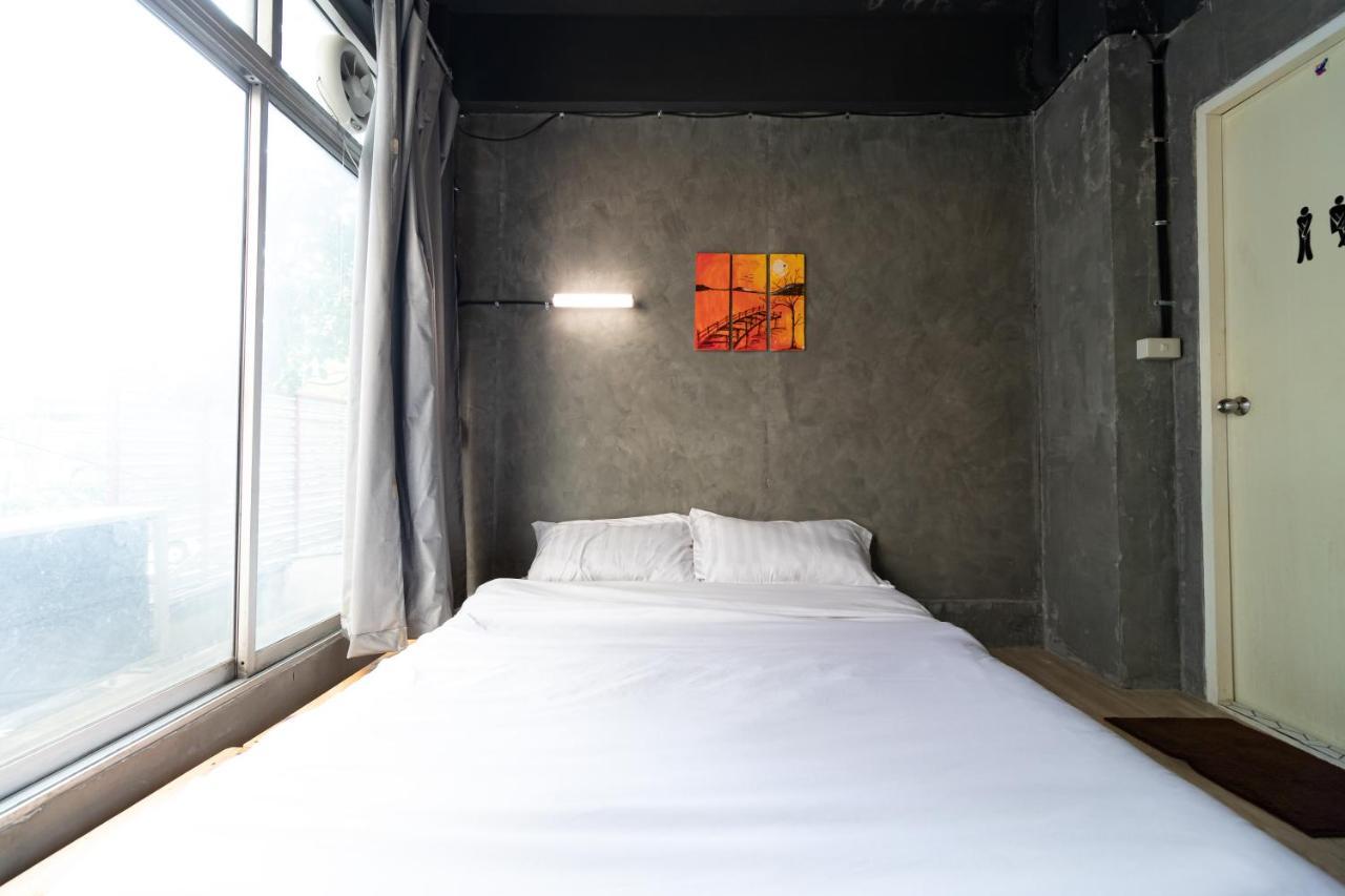 The Beds Ever Hostel (Adults Only) Bangkok Luaran gambar