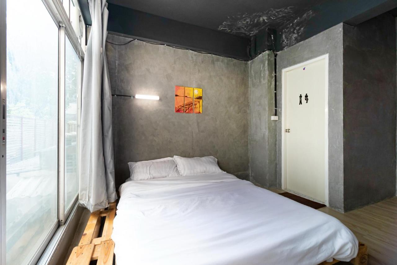 The Beds Ever Hostel (Adults Only) Bangkok Luaran gambar