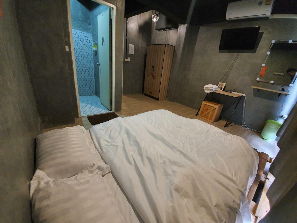 The Beds Ever Hostel (Adults Only) Bangkok Luaran gambar